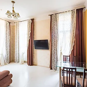  Апартаменты Leogrand On Doroshenka Street 1